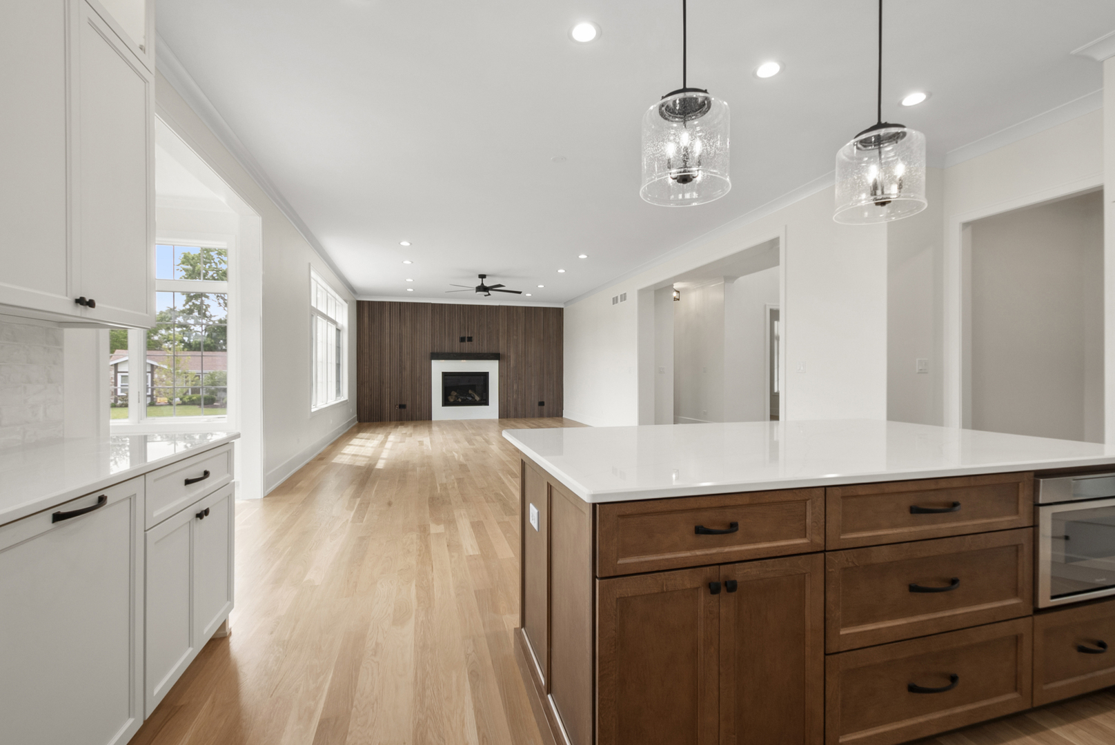 120 W Sauk Trail, Frankfort, IL 60423