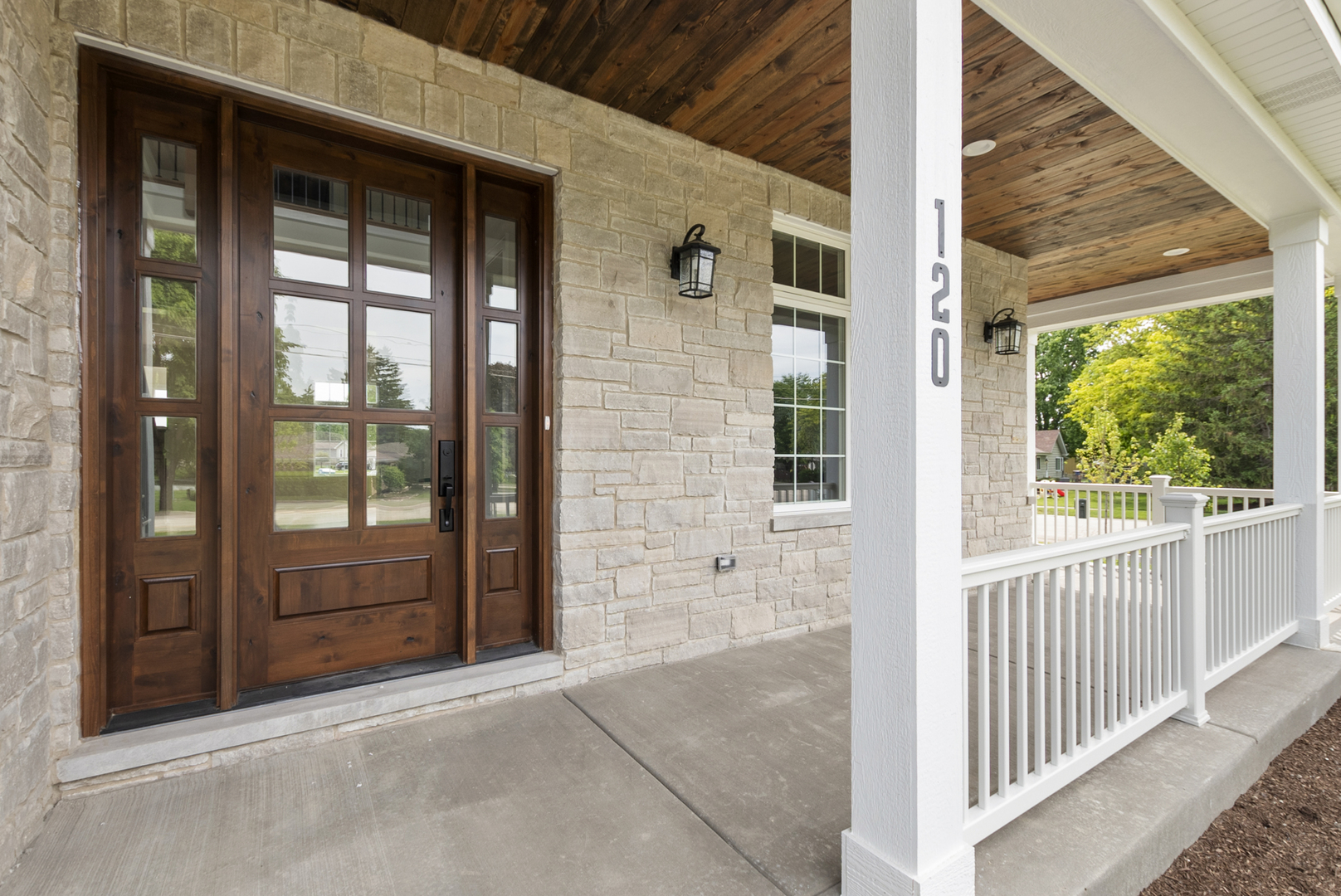 120 W Sauk Trail, Frankfort, IL 60423