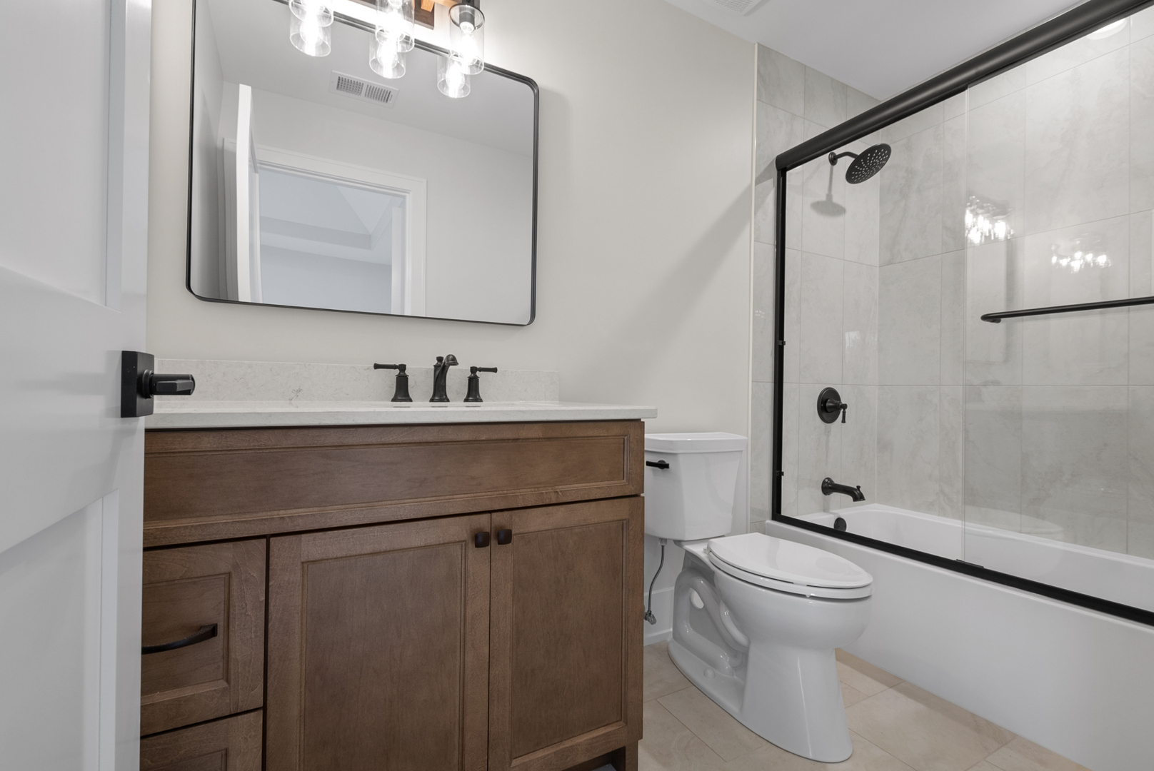 120 W Sauk Trail, Frankfort, IL 60423