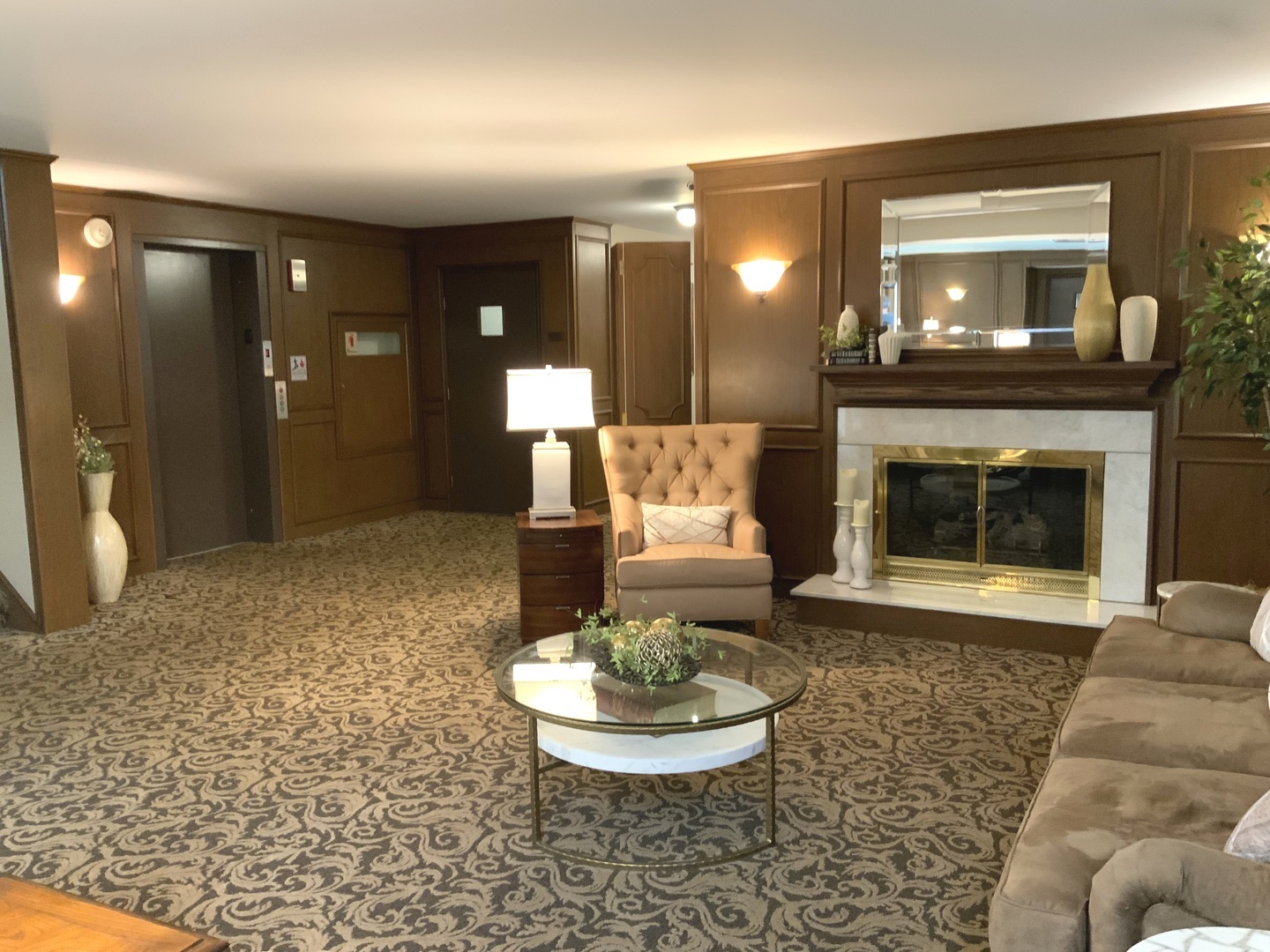 1103 N Mill Street #109, Naperville, IL 60563