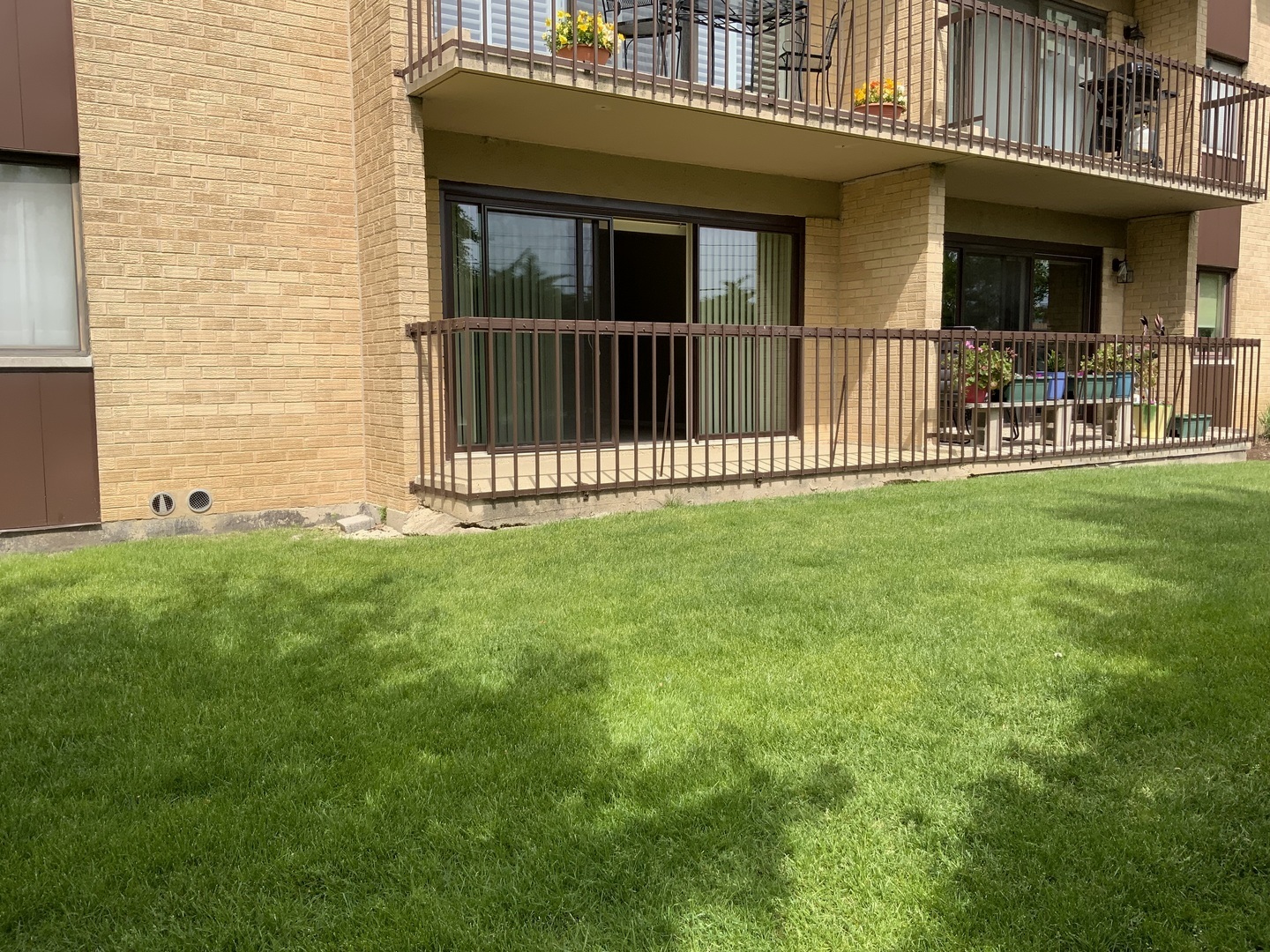1103 N Mill Street #109, Naperville, IL 60563