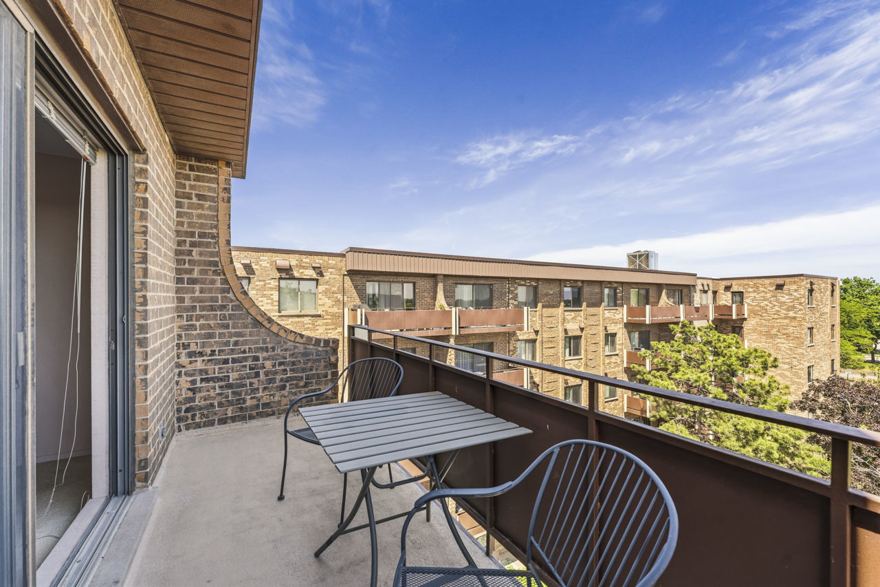 720 Wellington Avenue #509, Elk Grove Village, IL 60007