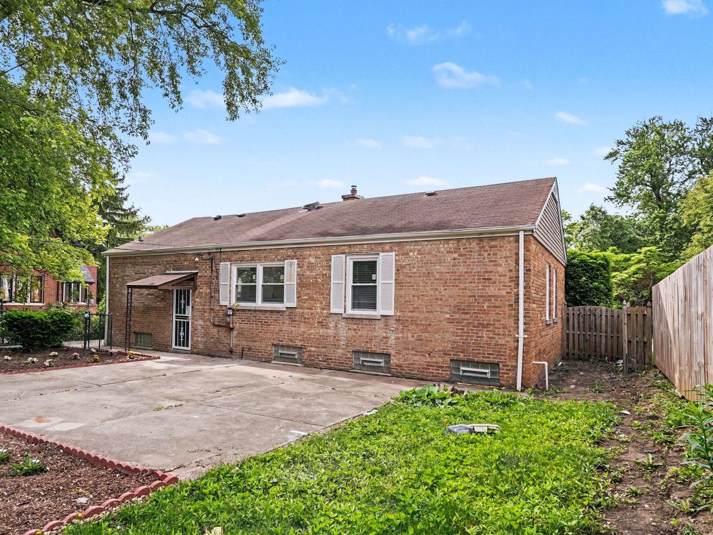 1650 Cedar Road, Homewood, IL 60430