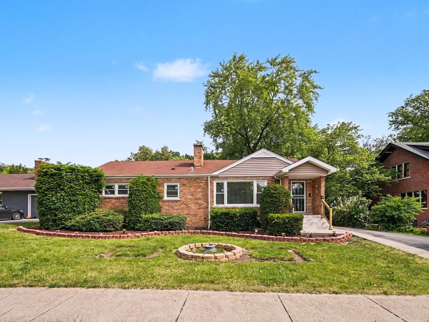 1650 Cedar Road, Homewood, IL 60430