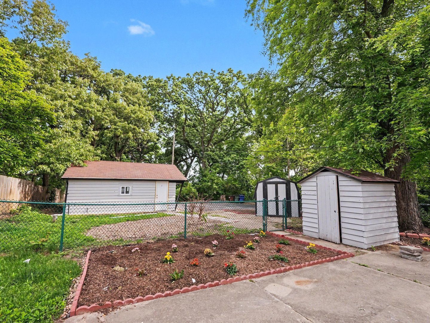 1650 Cedar Road, Homewood, IL 60430