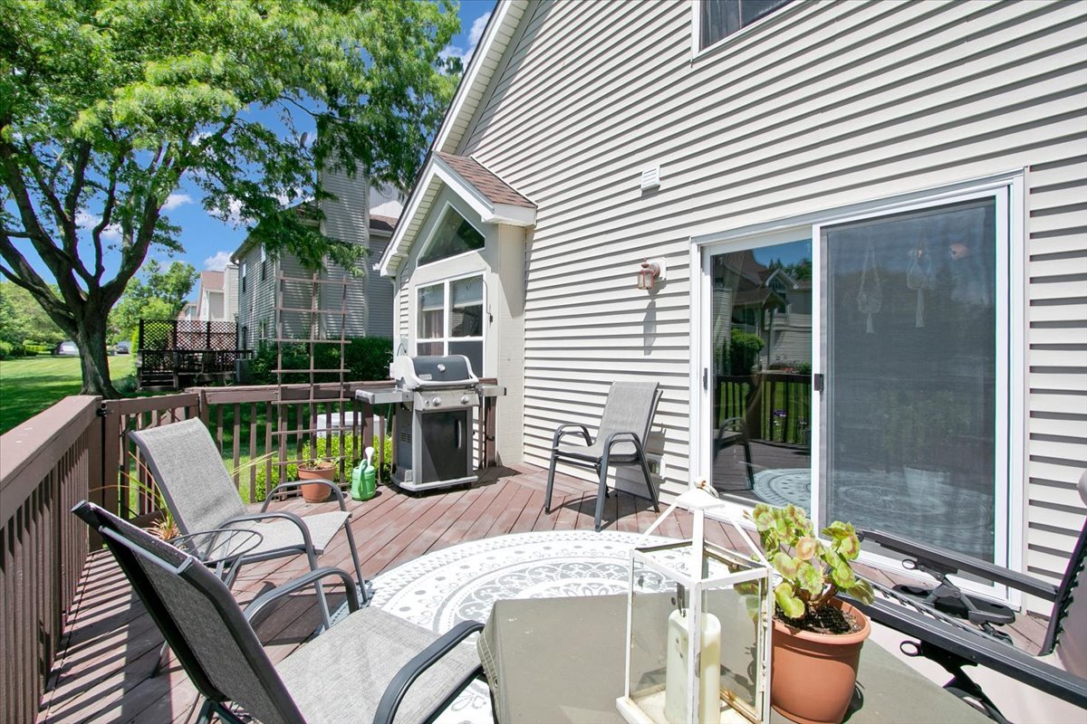 1916 Tamahawk Lane, Naperville, IL 60564
