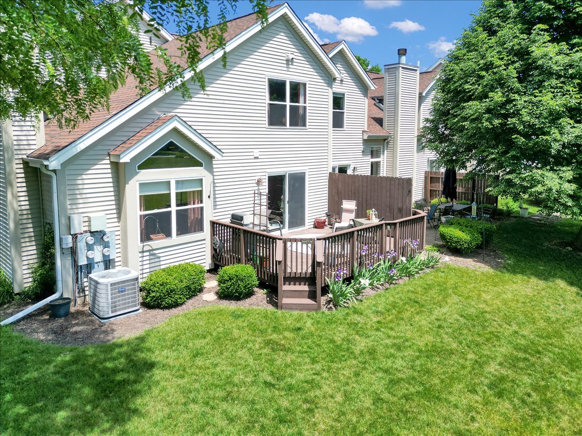1916 Tamahawk Lane, Naperville, IL 60564