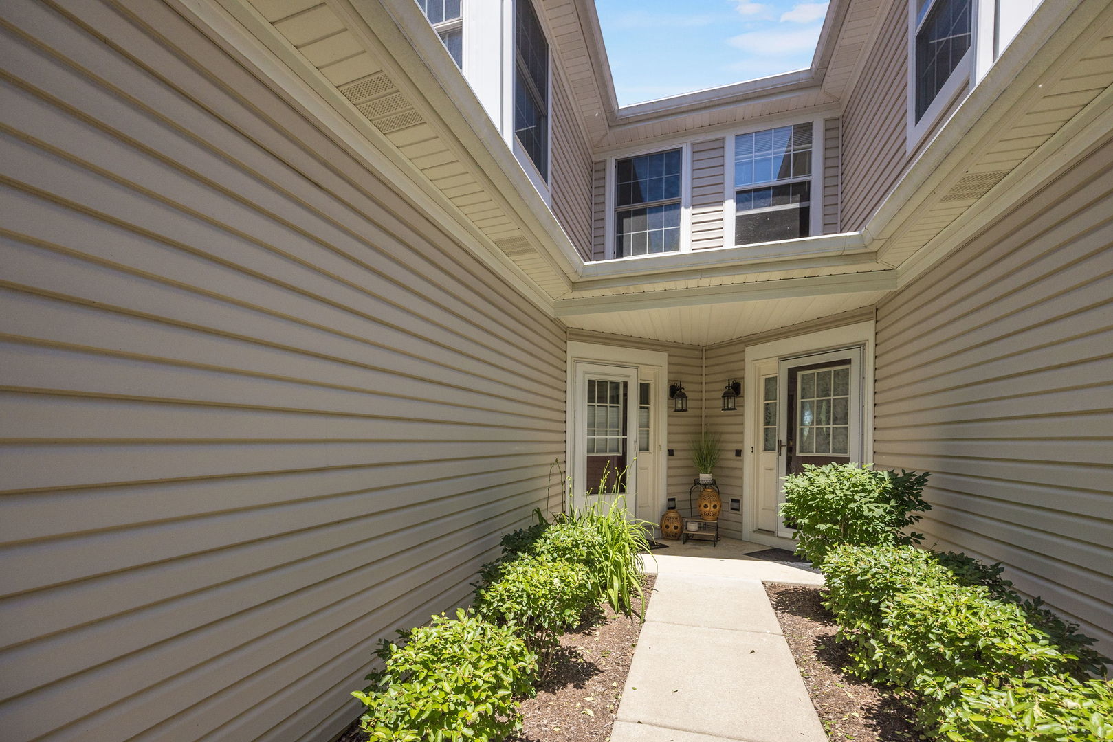149 Polaris Drive #149, Lake In The Hills, IL 60156