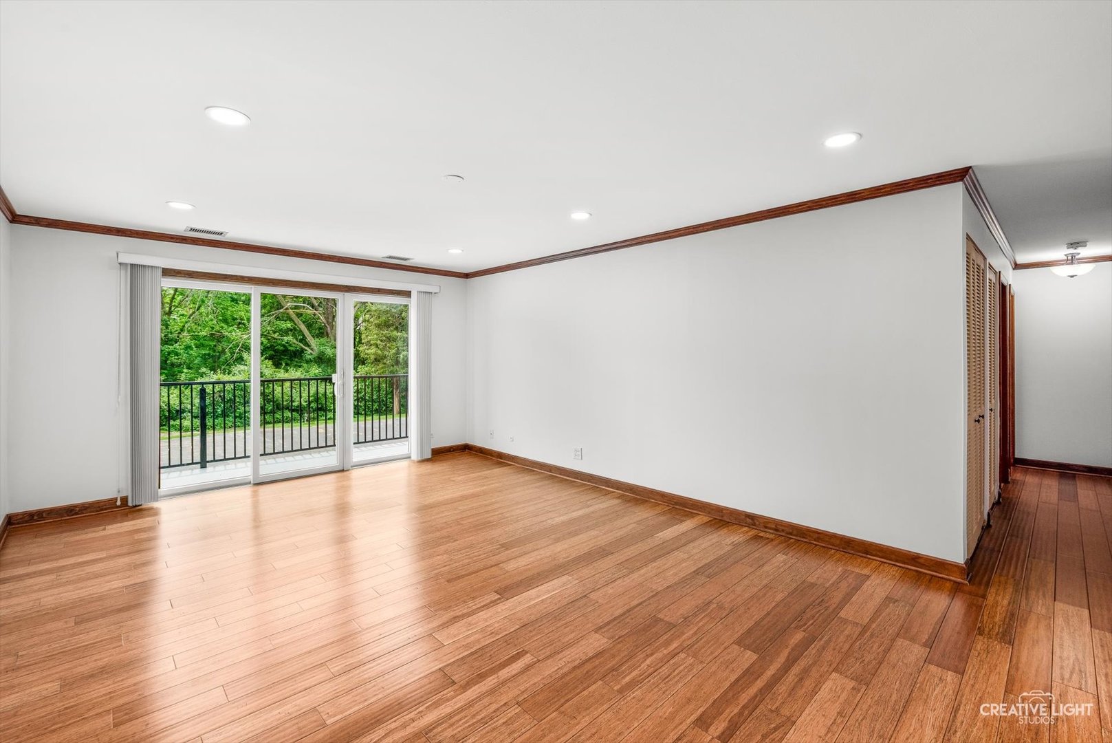 907 Curtiss Street #101, Downers Grove, IL 60515
