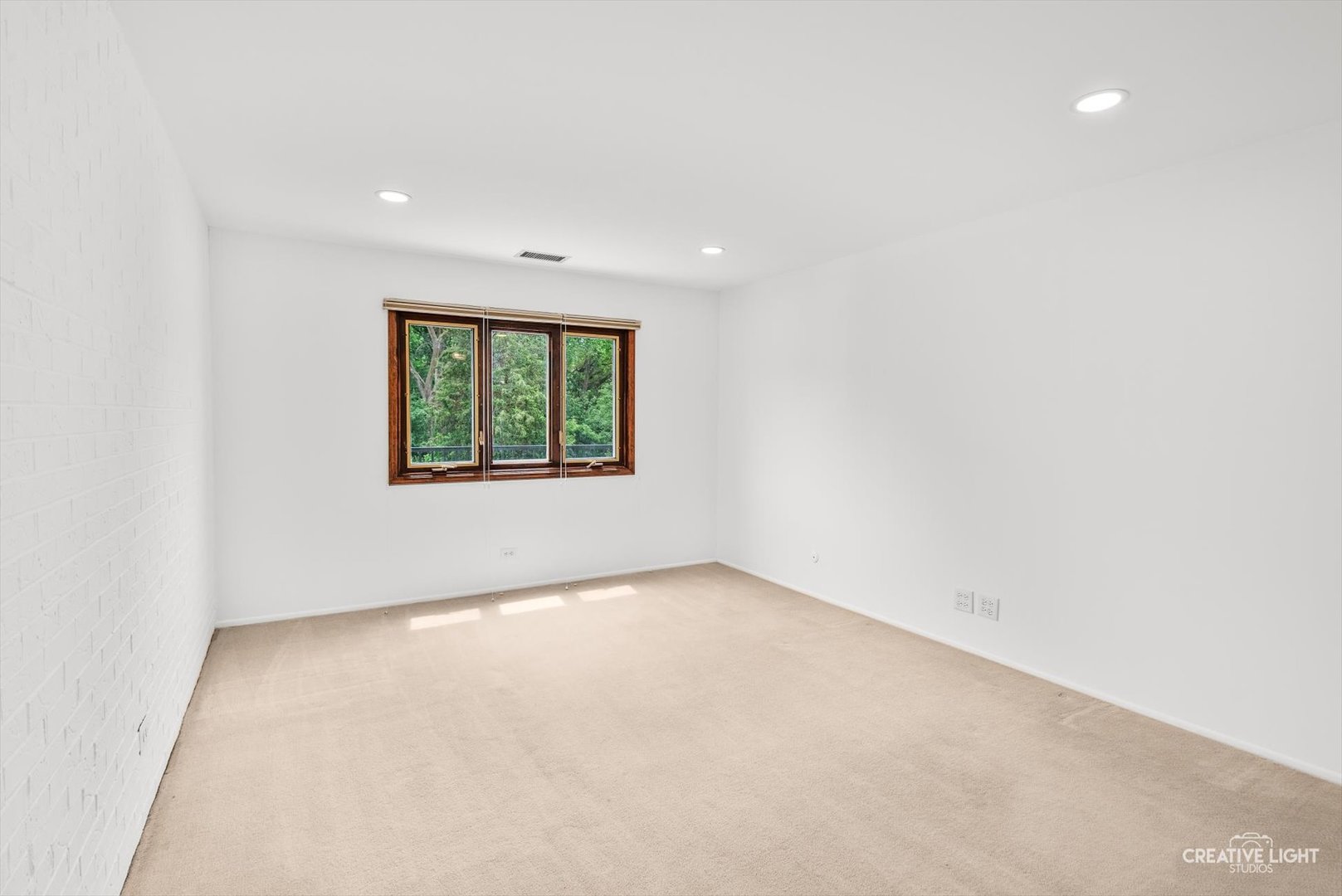 907 Curtiss Street #101, Downers Grove, IL 60515