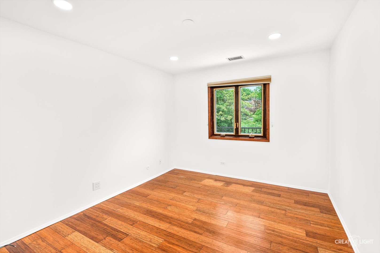 907 Curtiss Street #101, Downers Grove, IL 60515
