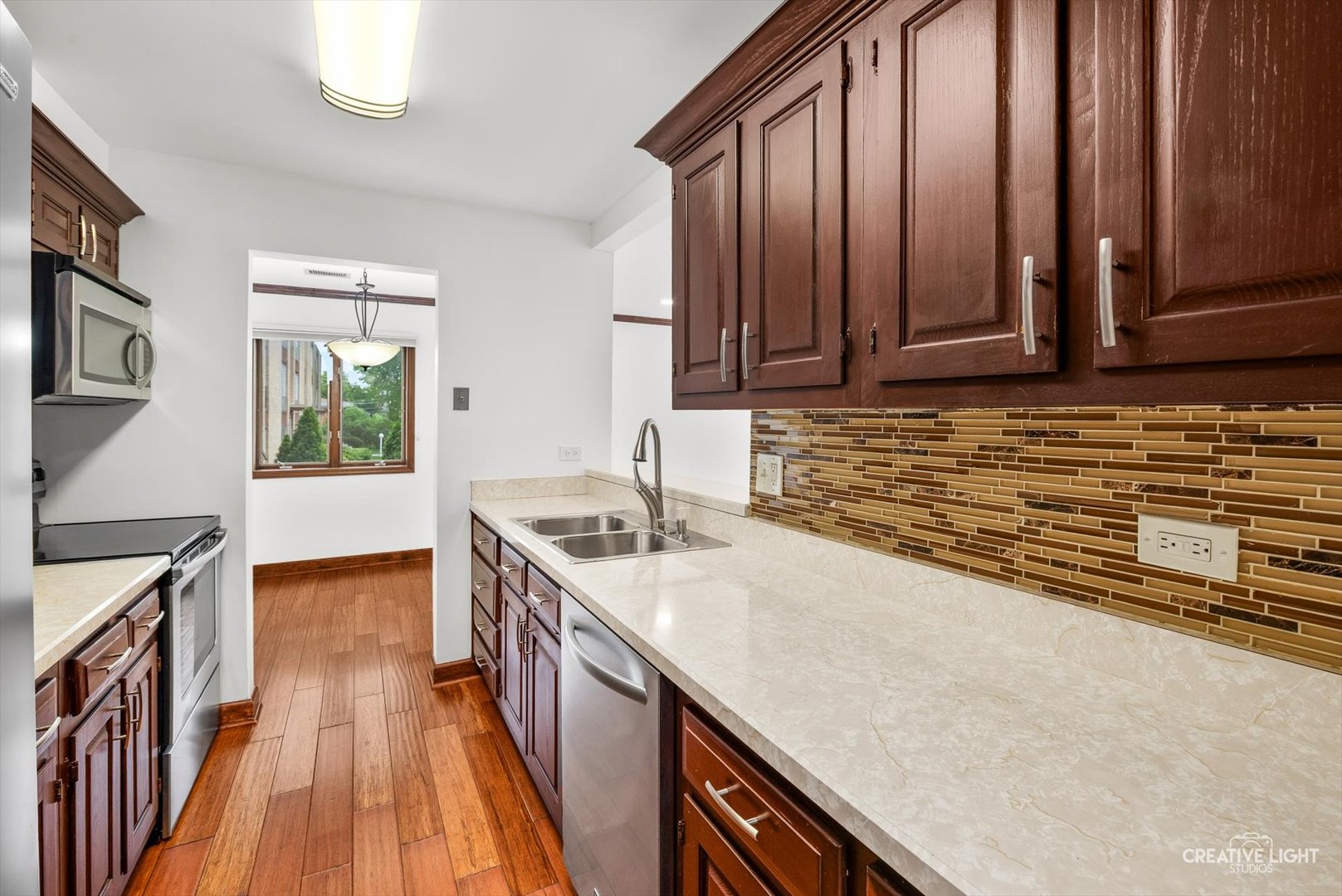 907 Curtiss Street #101, Downers Grove, IL 60515