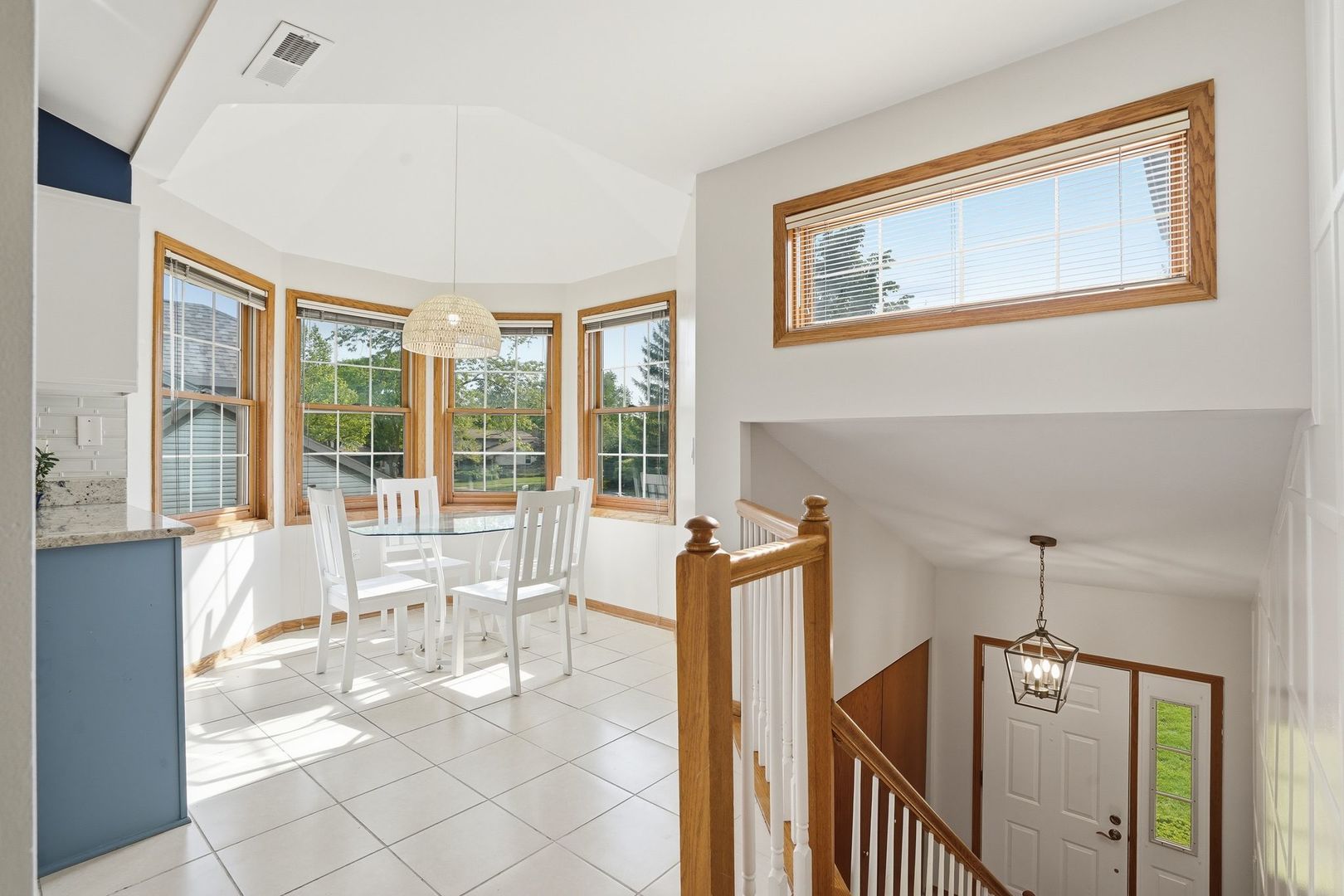 3255 N Daniels Court, Arlington Heights, IL 60004