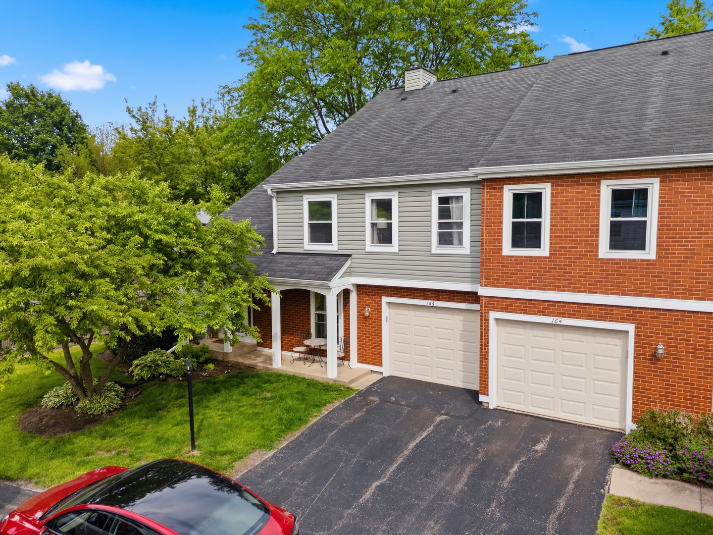 166 S Stonington Drive, Palatine, IL 60074