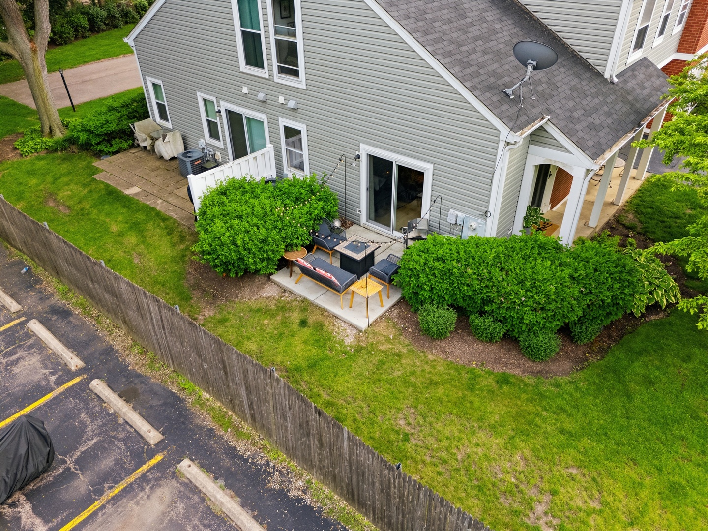 166 S Stonington Drive, Palatine, IL 60074