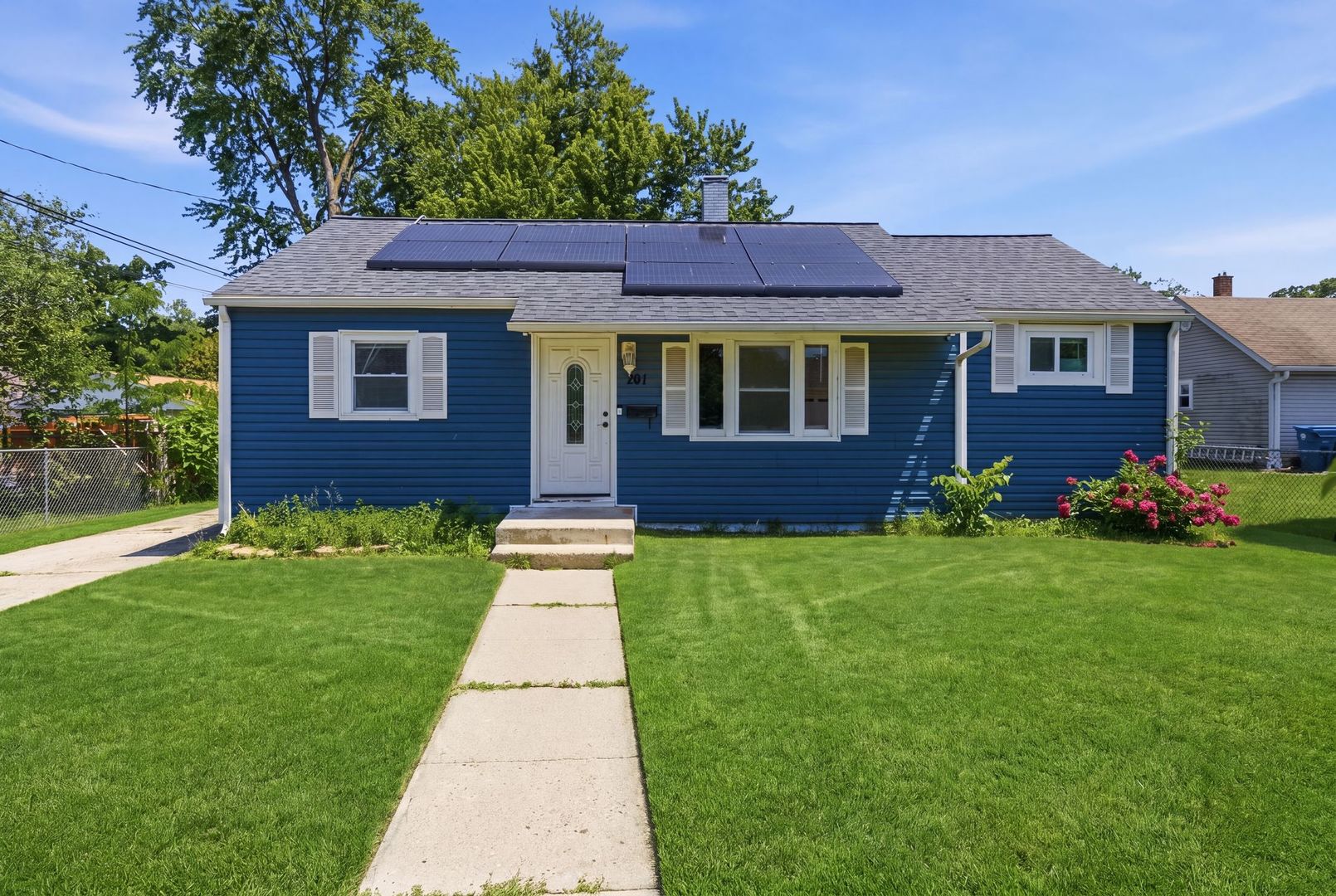 361 Trask Street, Aurora, IL 60505