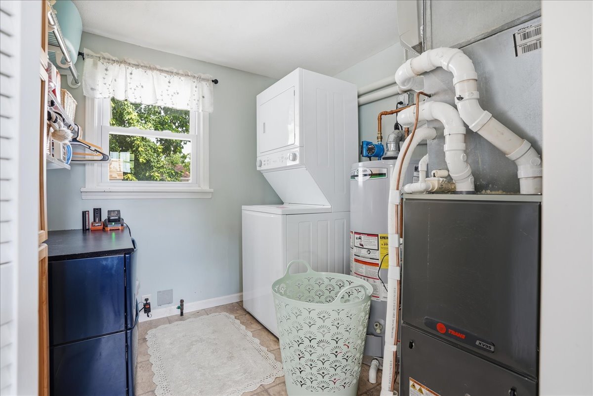 311 S 2nd Avenue, Chenoa, IL 61726