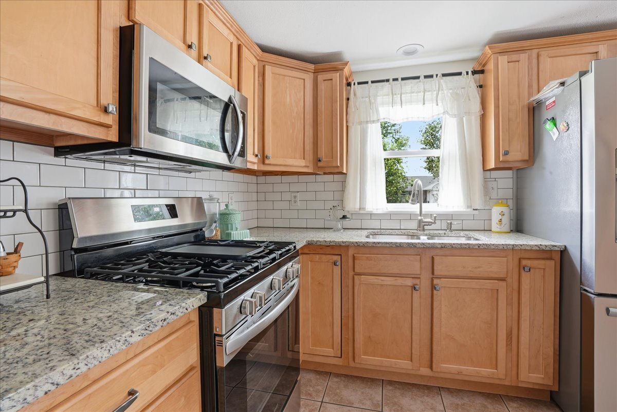 311 S 2nd Avenue, Chenoa, IL 61726