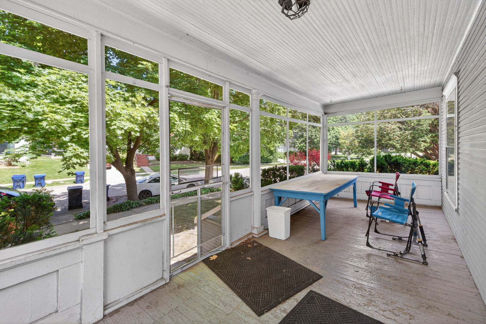 226 W Locust Street, DeKalb, IL 60115