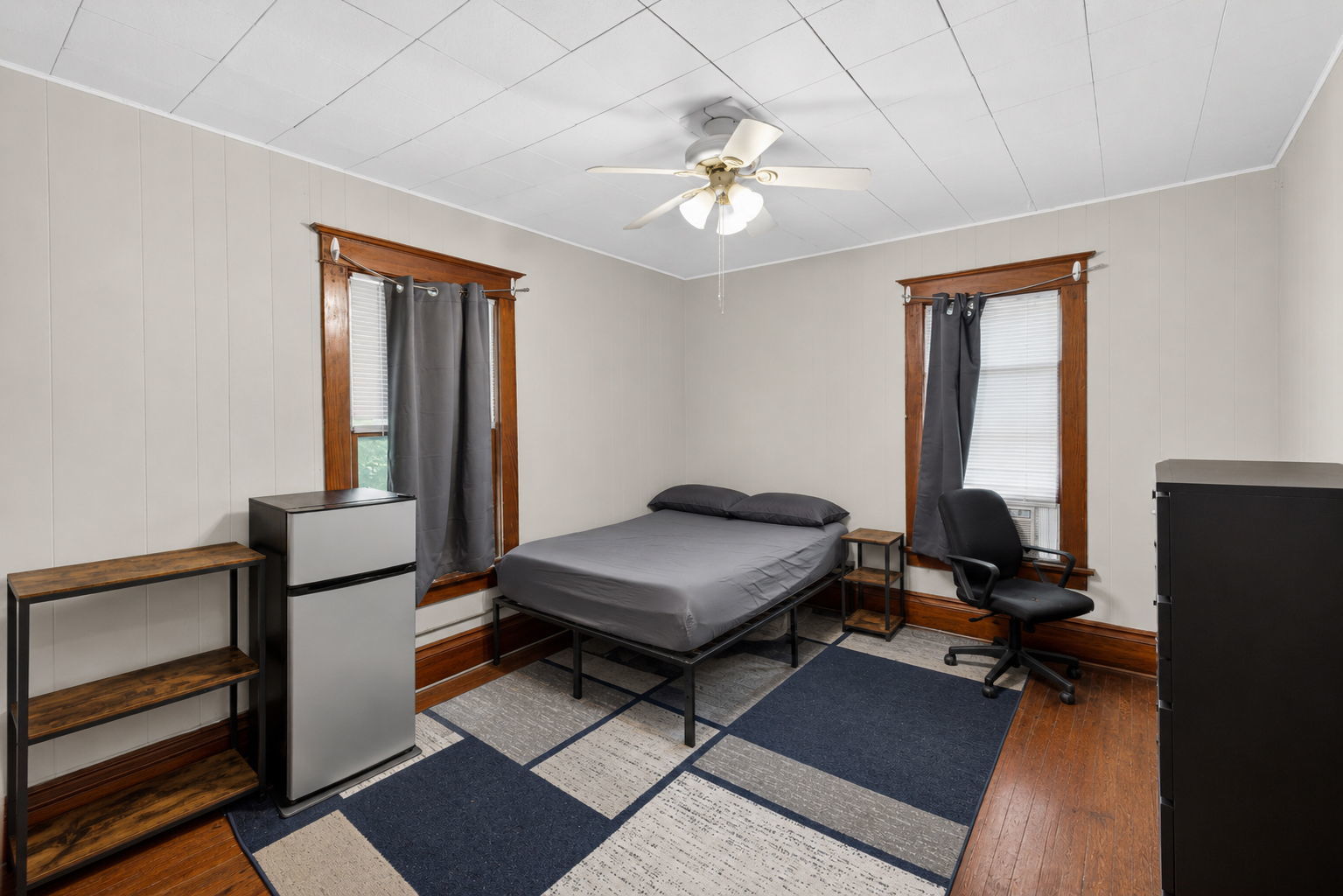 226 W Locust Street, DeKalb, IL 60115