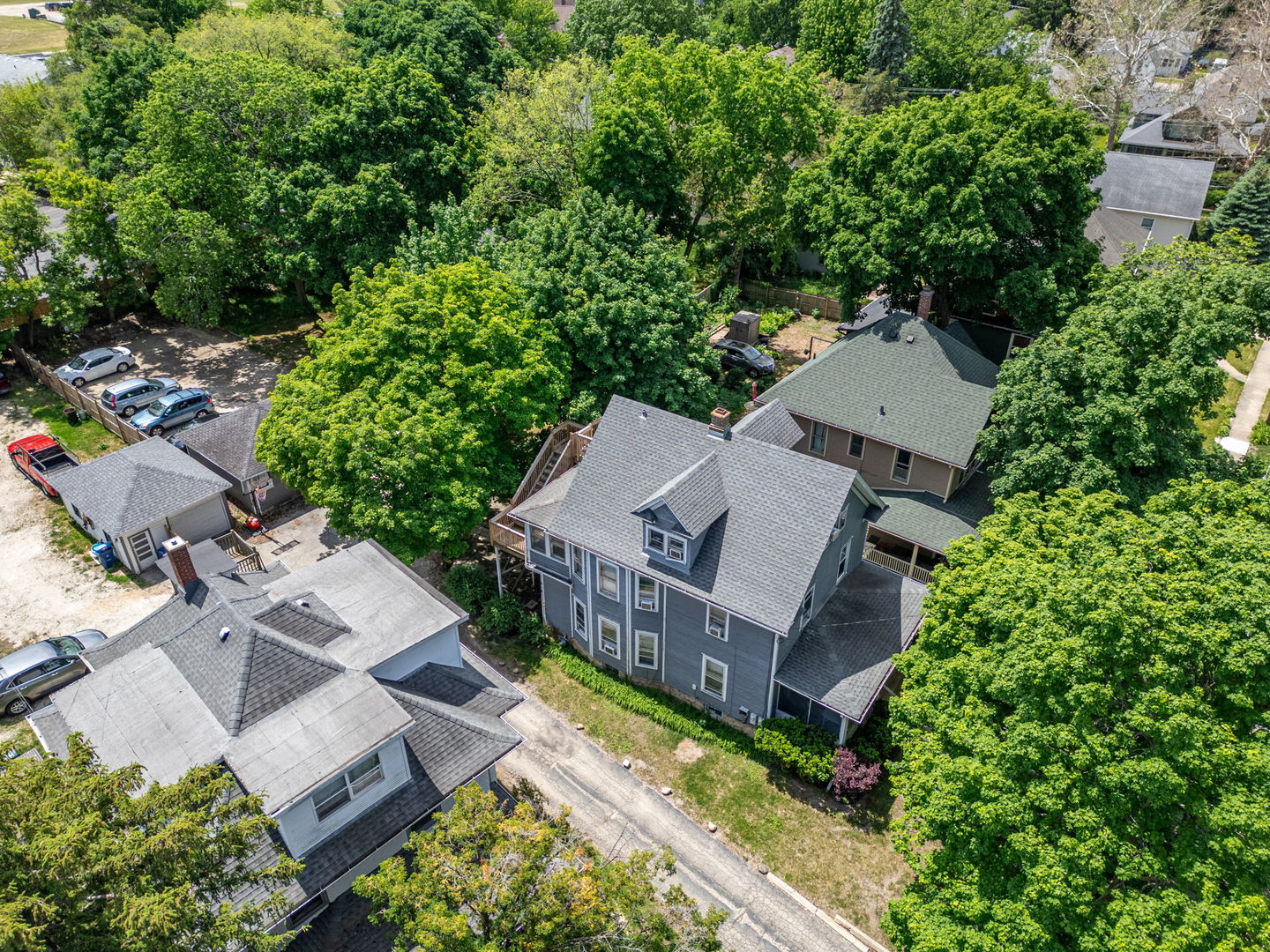 226 W Locust Street, DeKalb, IL 60115