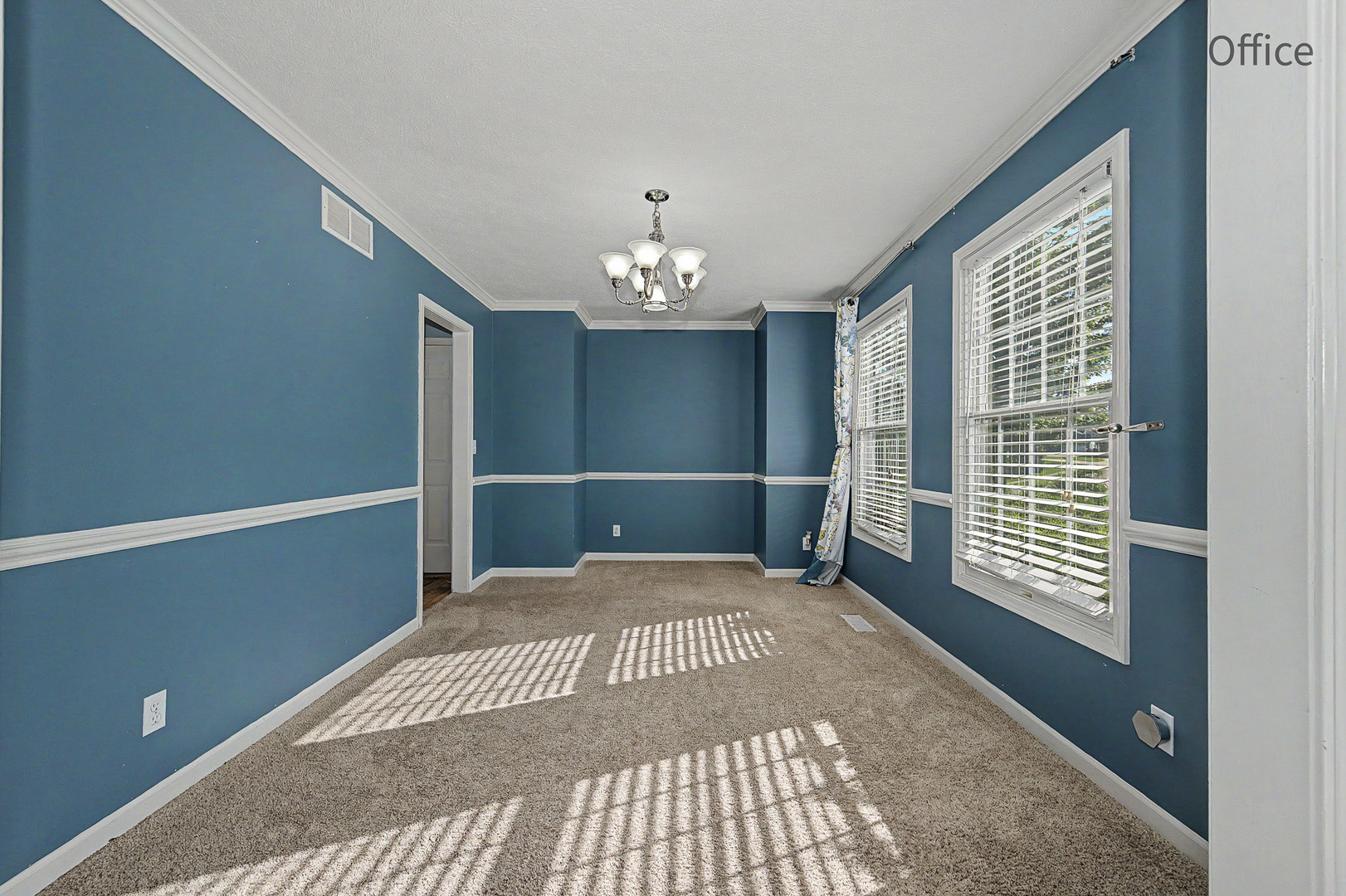 610 S Breckenridge Drive, Dunlap, IL 61525