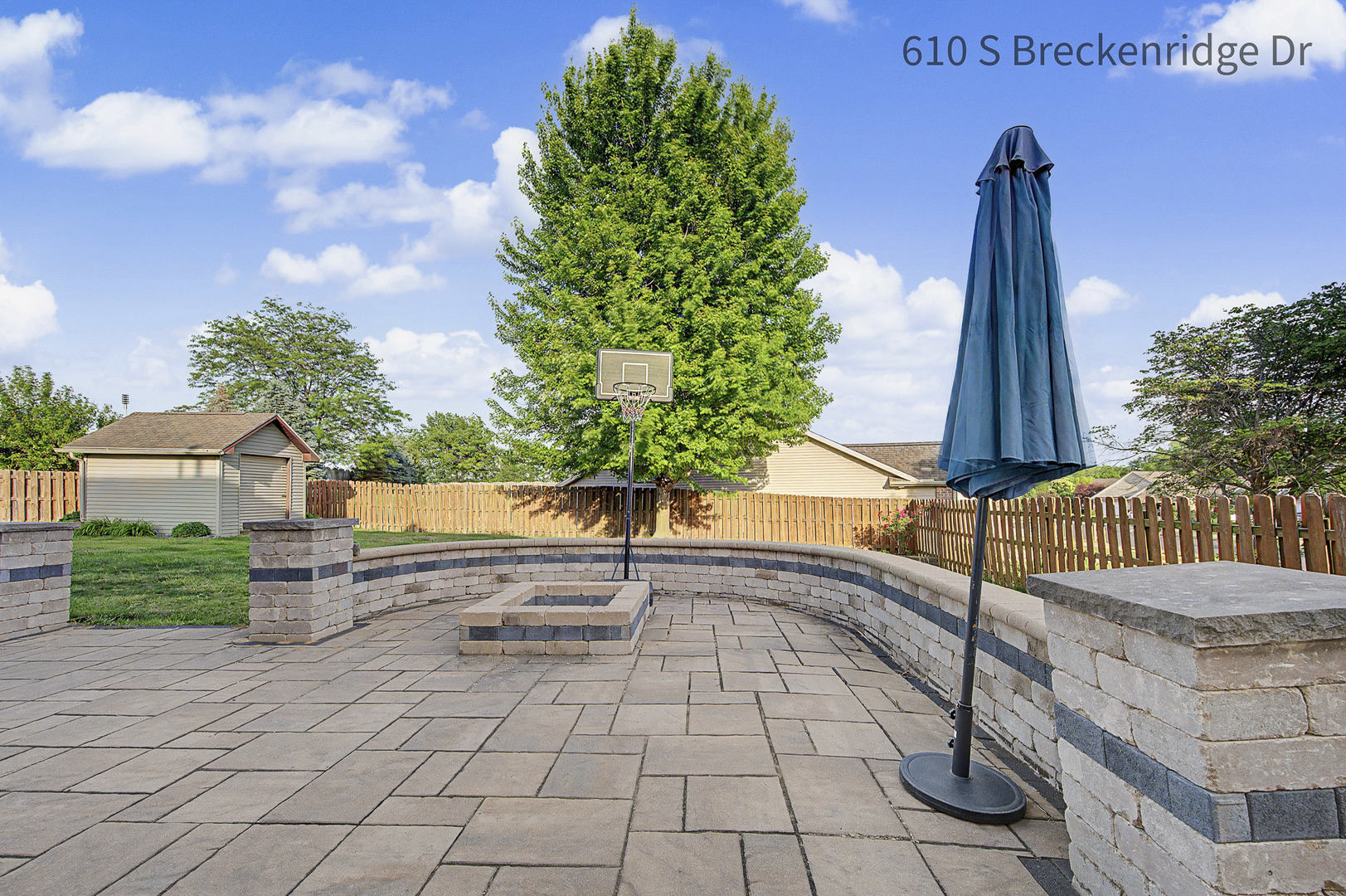 610 S Breckenridge Drive, Dunlap, IL 61525