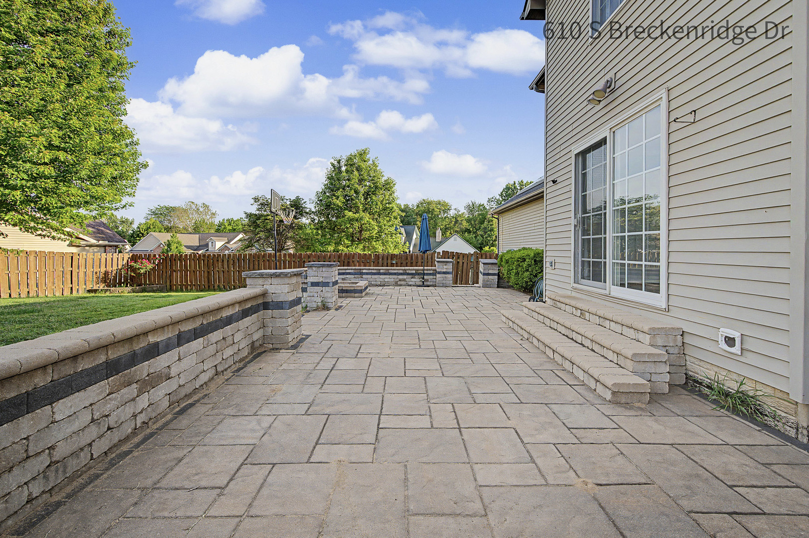 610 S Breckenridge Drive, Dunlap, IL 61525