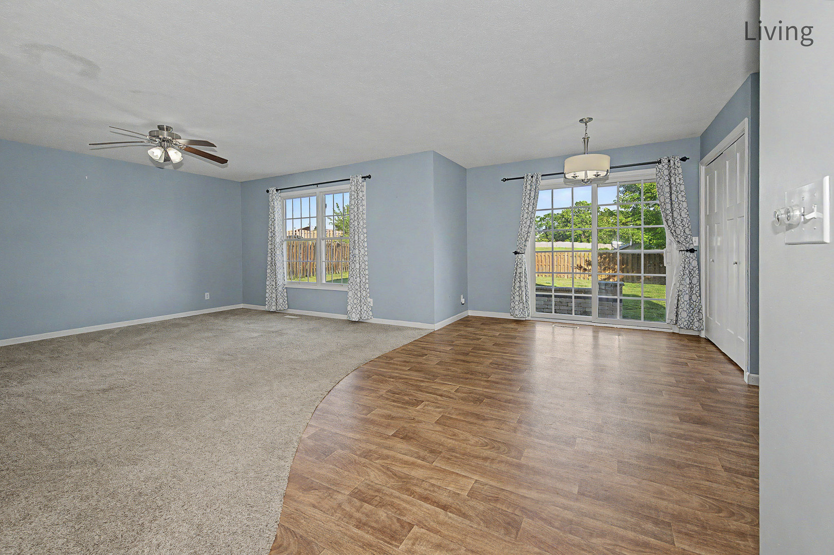610 S Breckenridge Drive, Dunlap, IL 61525
