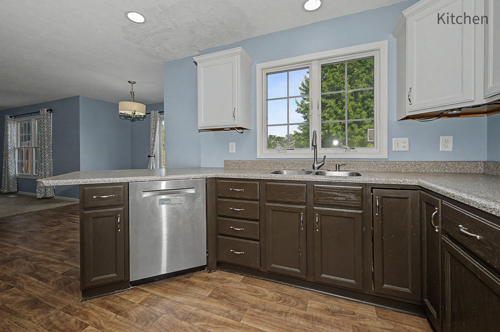 610 S Breckenridge Drive, Dunlap, IL 61525