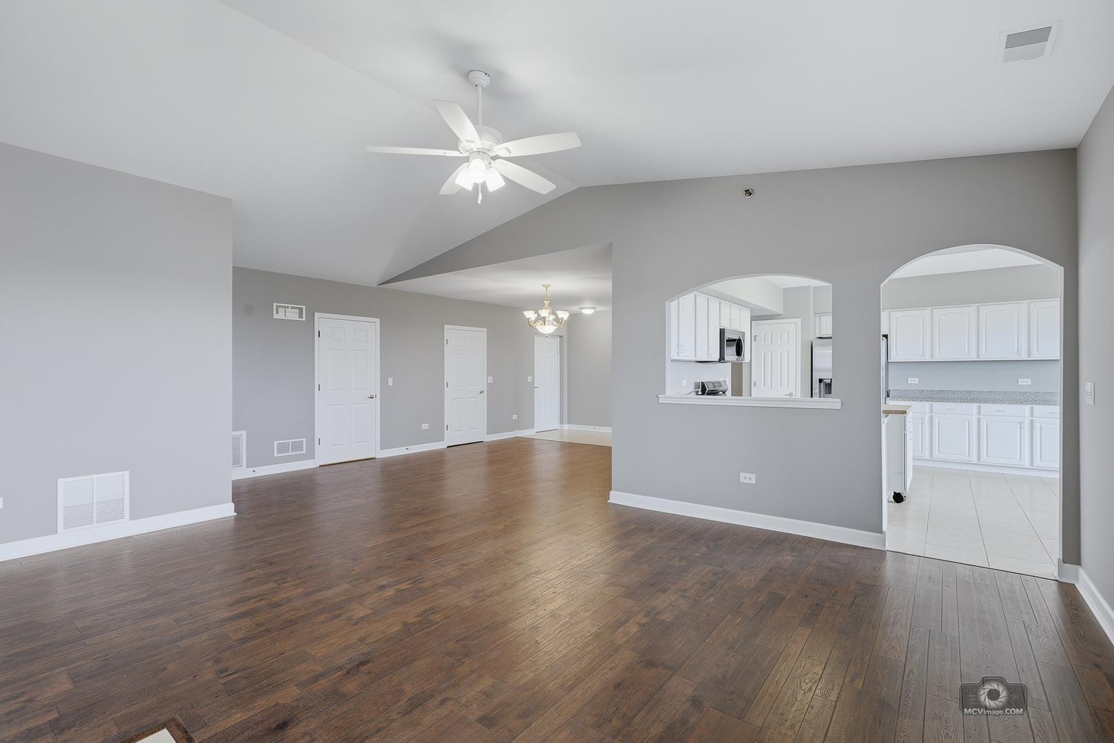 7927 Trinity Circle #4SW, Tinley Park, IL 60487