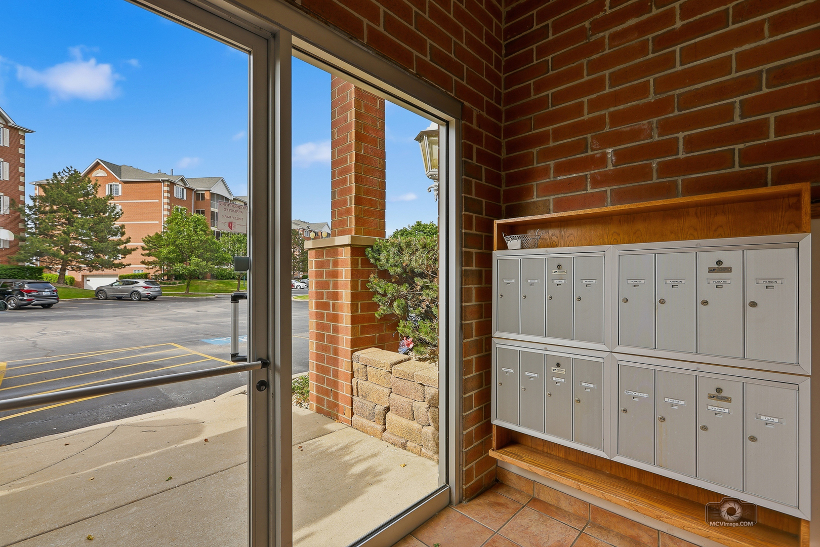 7927 Trinity Circle #4SW, Tinley Park, IL 60487