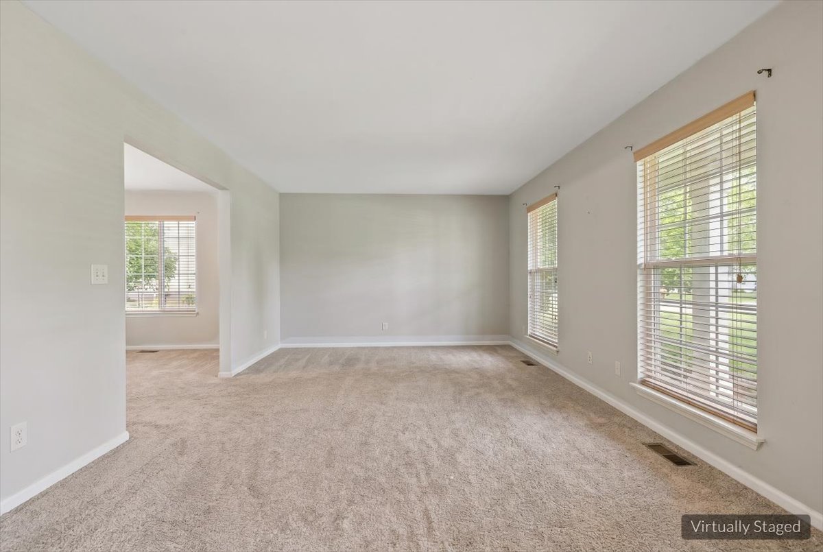 1305 Sommer Lane, Minooka, IL 60447