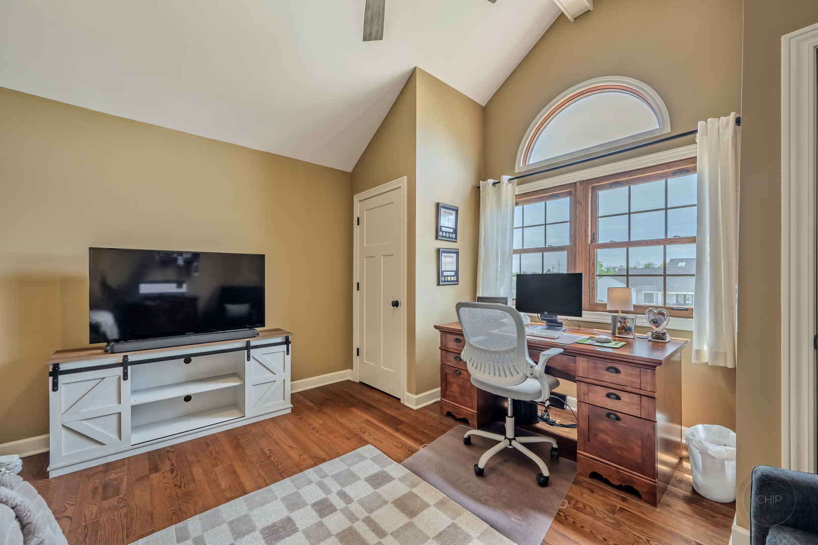 24146 Brancaster Drive, Naperville, IL 60564
