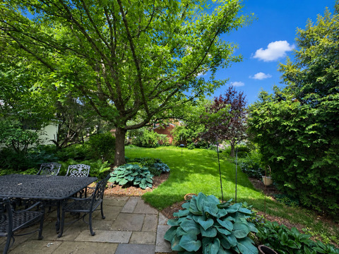 256 Center Road, Frankfort, IL 60423