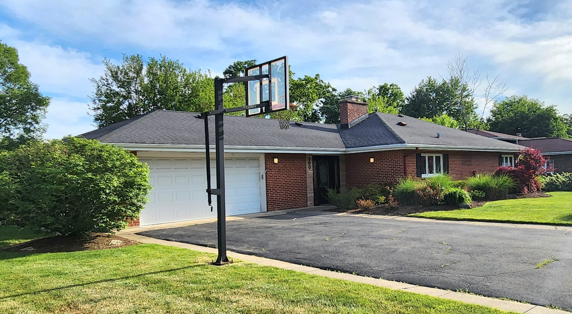 160 S SPRING OAKS Drive, Wood Dale, IL 60191