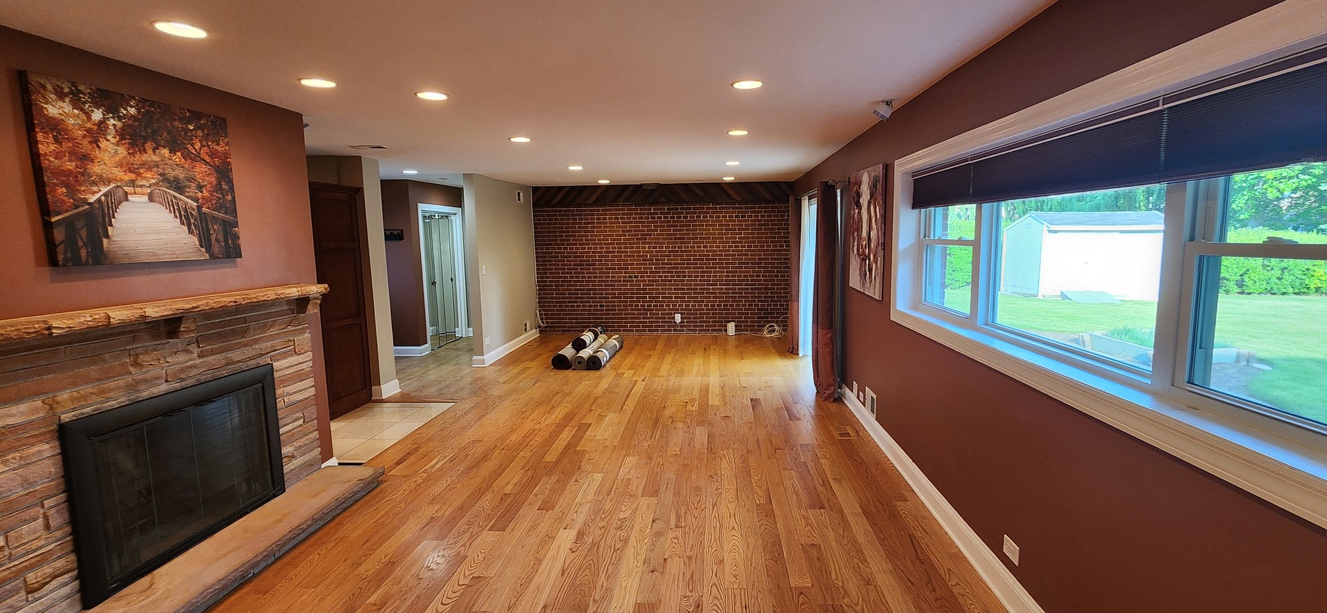160 S SPRING OAKS Drive, Wood Dale, IL 60191