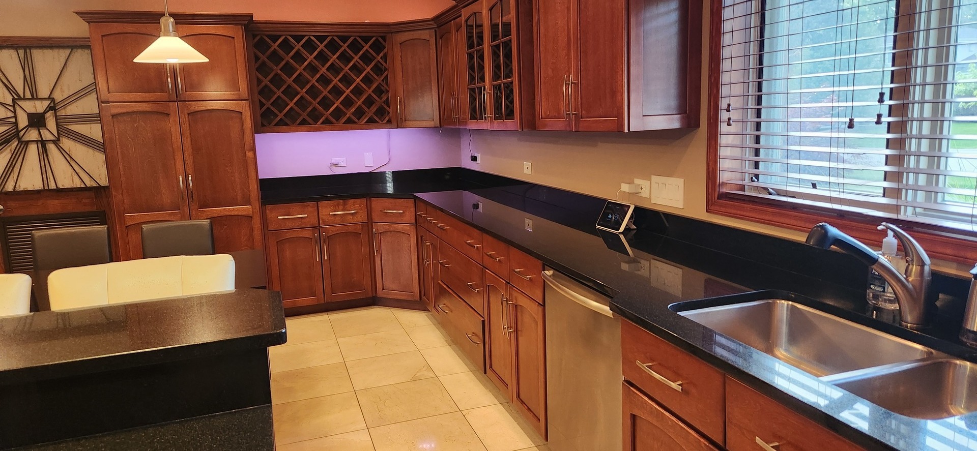 160 S SPRING OAKS Drive, Wood Dale, IL 60191