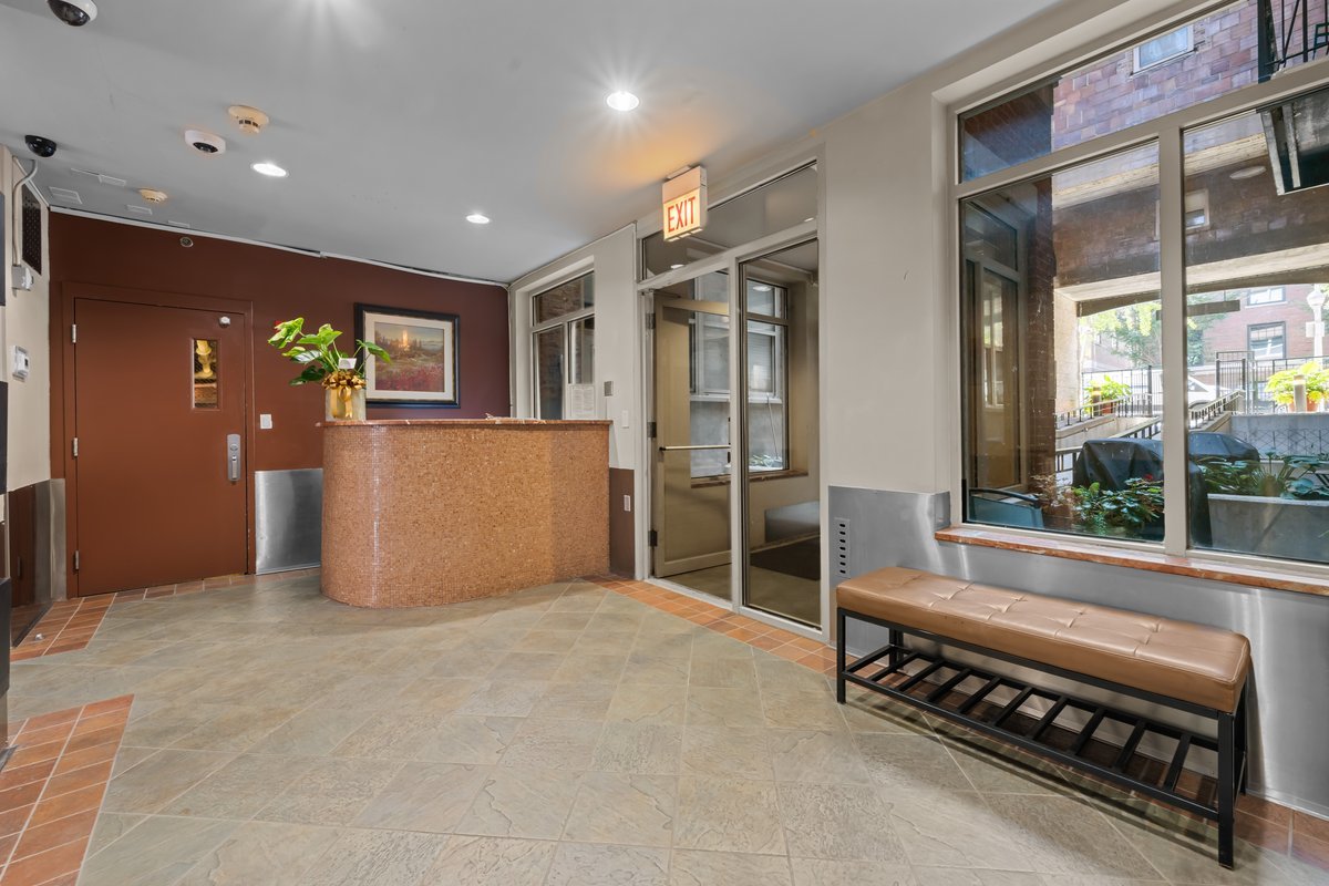 1500 W Monroe Street #409, Chicago, IL 60607