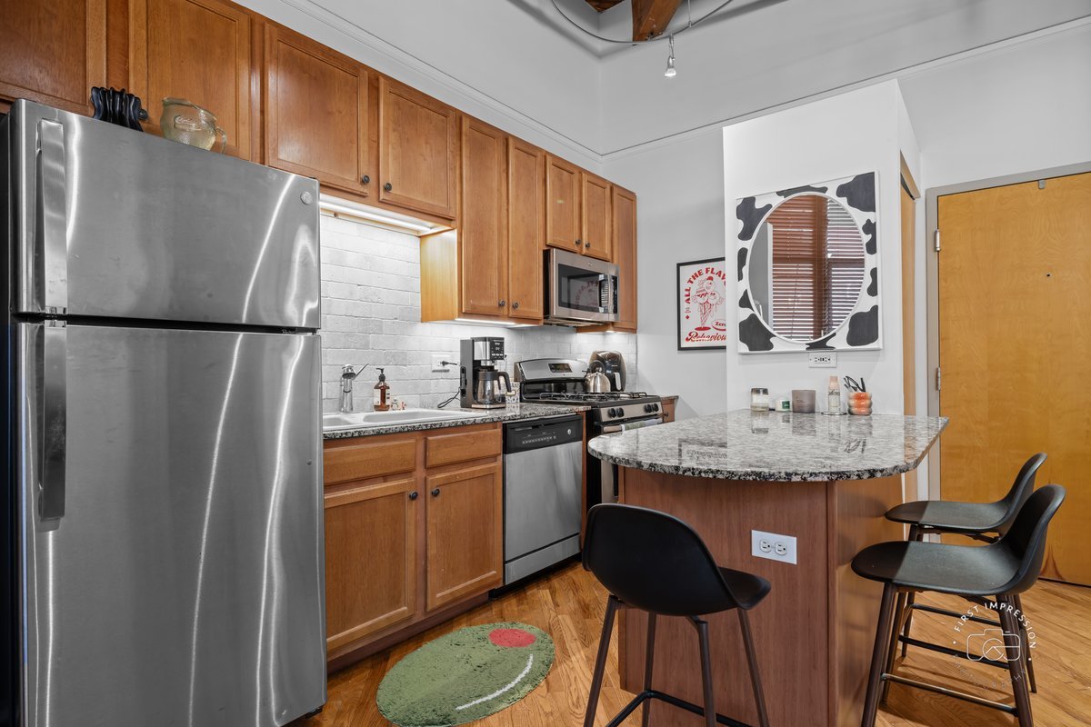1500 W Monroe Street #409, Chicago, IL 60607