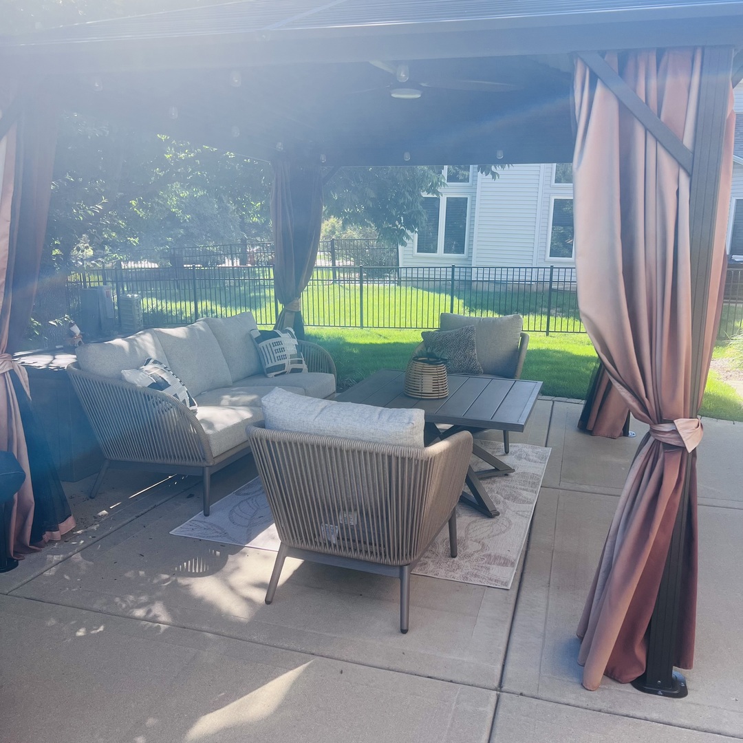 15528 Dan Patch Drive, Plainfield, IL 60544