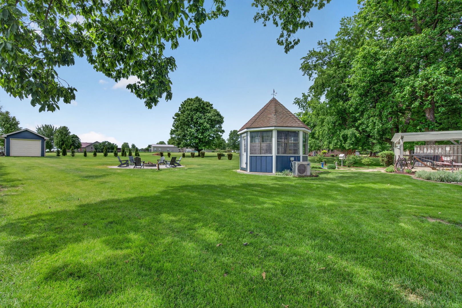 4450 E 1309th Road, Earlville, IL 60518