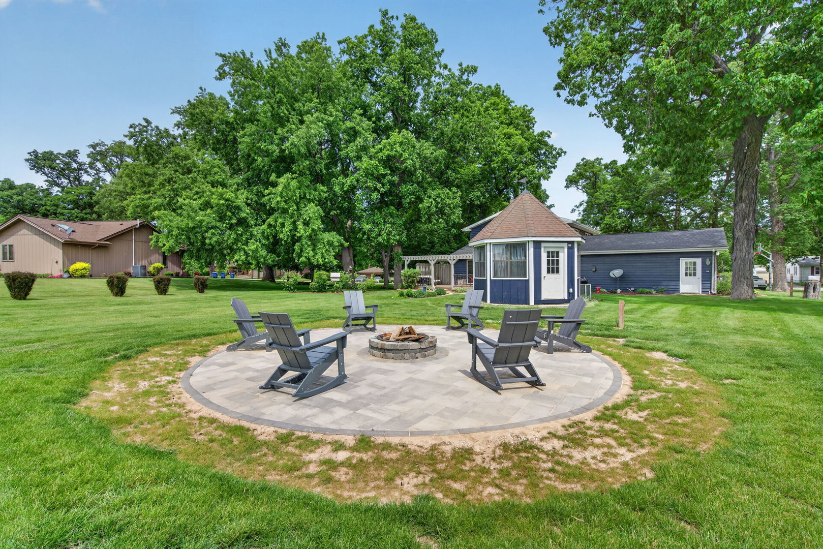 4450 E 1309th Road, Earlville, IL 60518