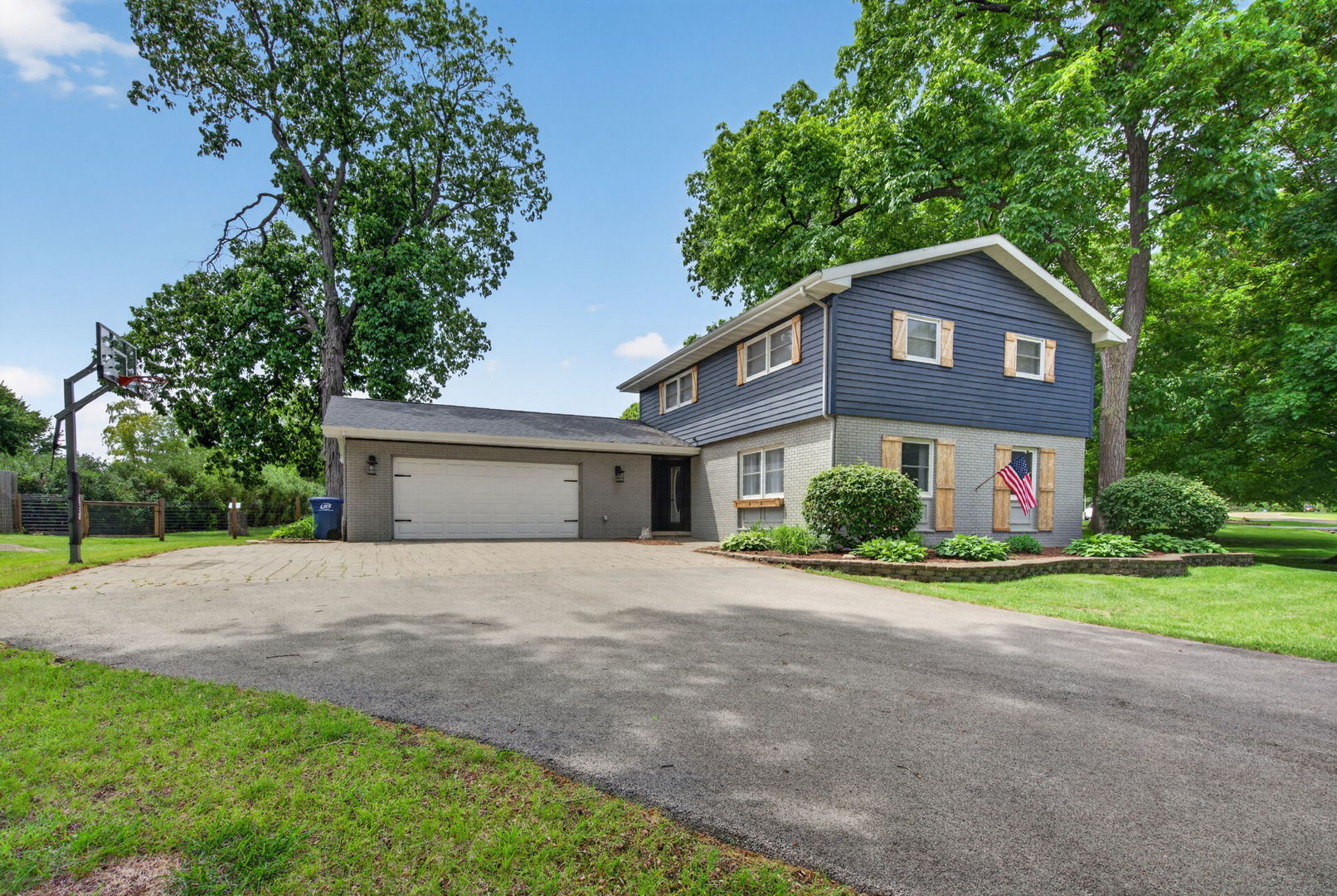 4450 E 1309th Road, Earlville, IL 60518