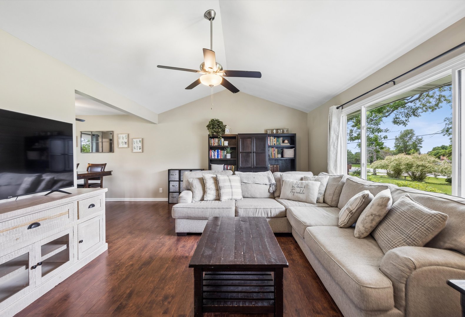 2712 S Schoolhouse Road, New Lenox, IL 60451