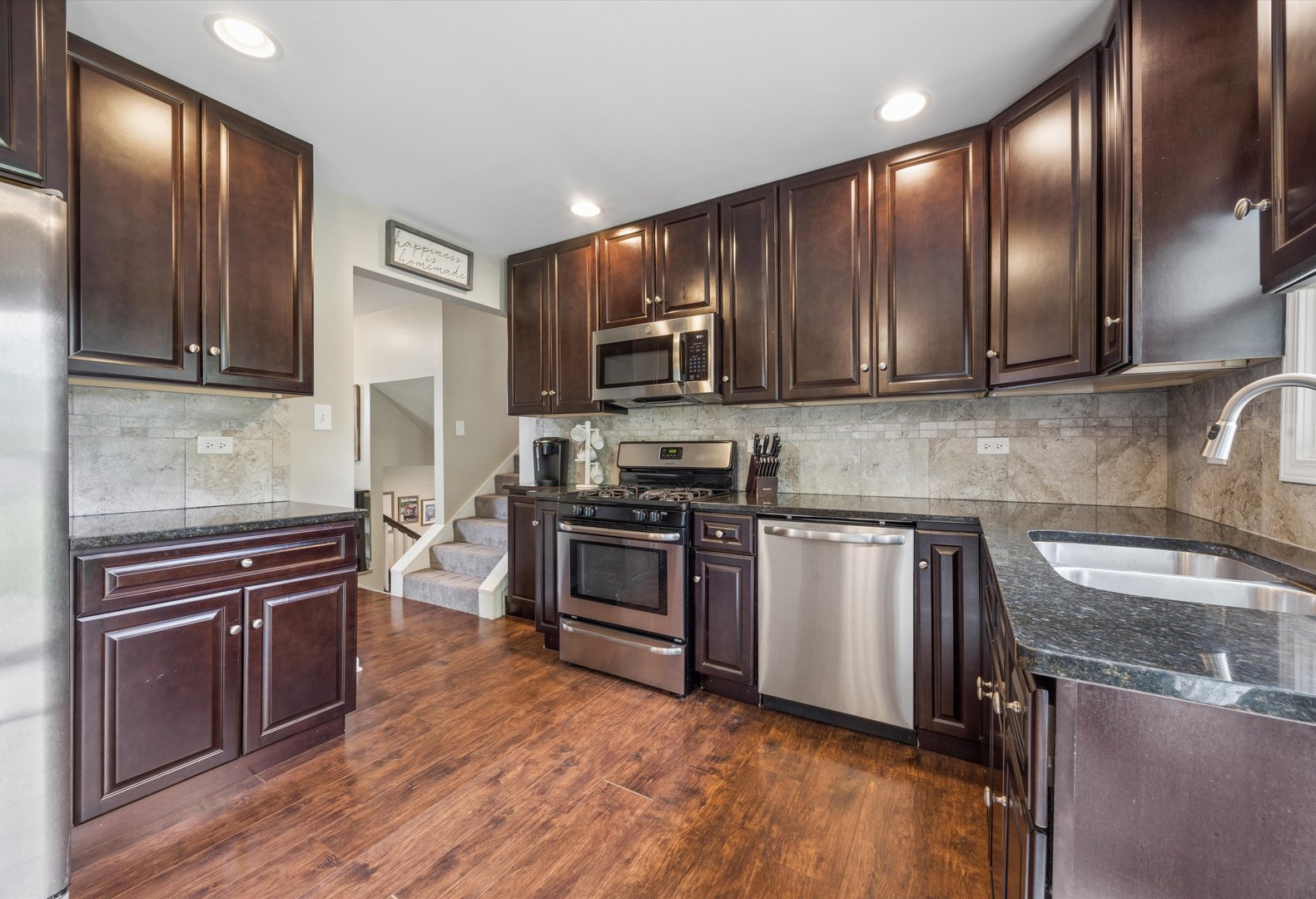 2712 S Schoolhouse Road, New Lenox, IL 60451