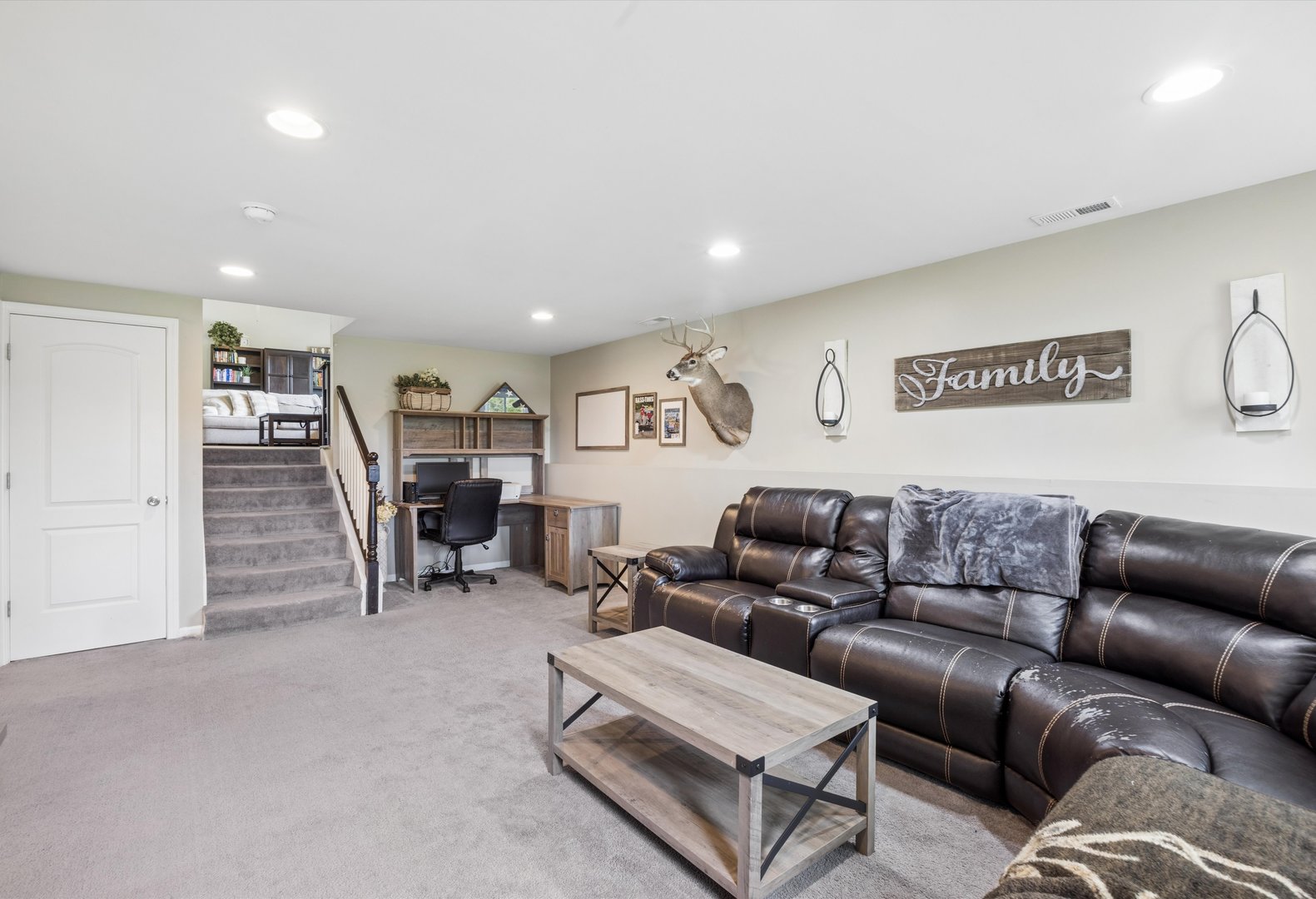 2712 S Schoolhouse Road, New Lenox, IL 60451