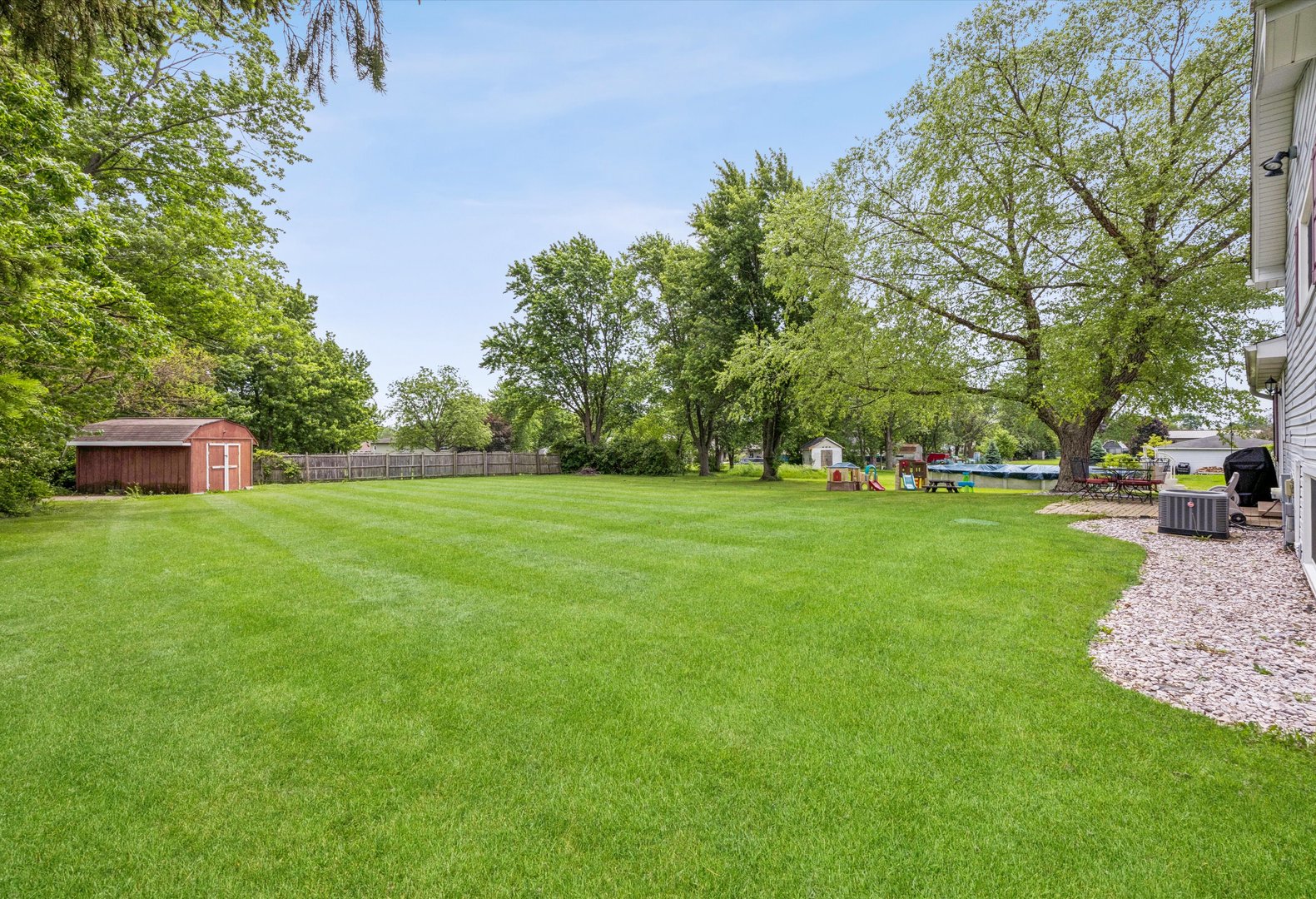 2712 S Schoolhouse Road, New Lenox, IL 60451