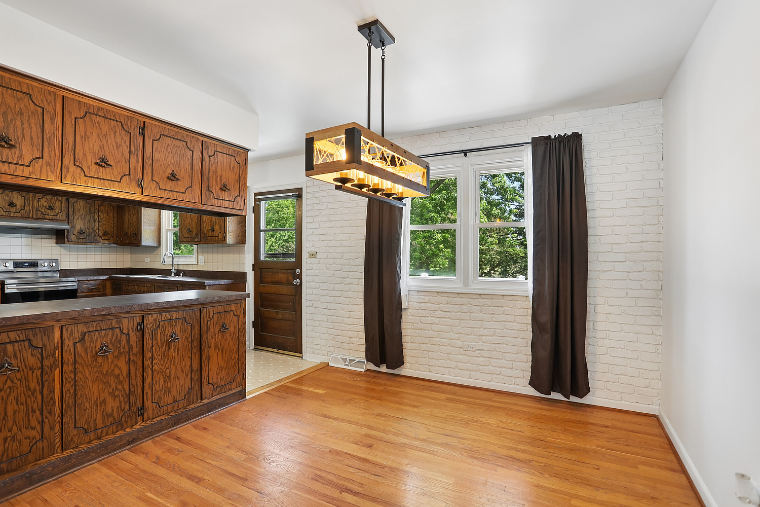 3207 Indianwood Lane, Joliet, IL 60431