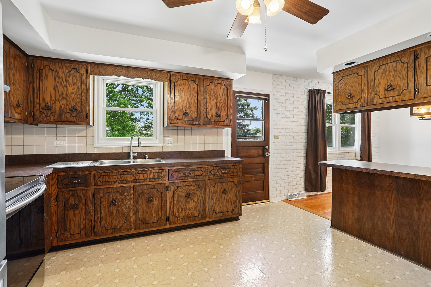 3207 Indianwood Lane, Joliet, IL 60431